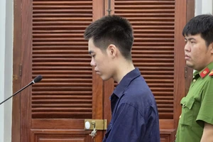 Lãnh 18 năm tù vì thực hiện hành vi đồi bại với bé gái 5 tuổi