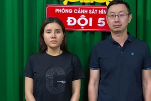 Cựu tiếp viên hàng không cùng bạn trai điều hành đường dây môi giới mại dâm