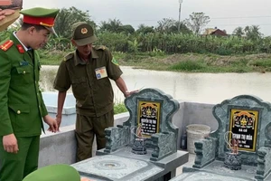 Giả chết để trục lợi tiền bảo hiểm: Đòi lại tiền phúng viếng có được không?