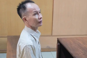 Nhân viên ngân hàng lừa đồng nghiệp hơn 20 tỉ đồng để trả nợ