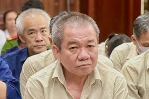 Cấp khống chứng chỉ đào tạo lái xe, cựu giám đốc Trung tâm nói bị áp lực doanh thu