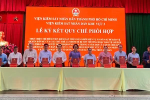 VKSND Khu vực 2 - TP.HCM ký quy chế phối hợp thực hiện Nghị quyết 205 bảo vệ người yếu thế