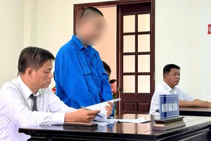 TP.HCM: 1 bị can bị cấm đến quán karaoke, quán nhậu thay vì bị xử tội hình sự