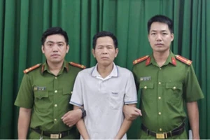 Gửi tài liệu điều tra cho khách hàng, một cựu giám đốc chi nhánh ngân hàng ở TP.HCM sắp hầu tòa