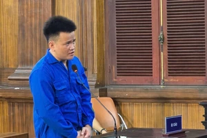 Bênh cô ruột nên phóng hỏa đốt nhà người khác