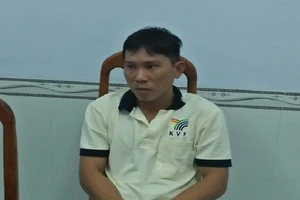 Chém vợ, phóng hỏa đốt chết 2 mẹ con chị vợ