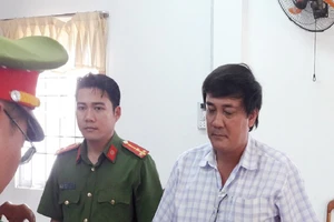 Cà Mau:Tham ô tiền viện phí, hai cán bộ bị bắt giam