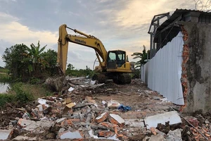 Cà Mau phản bác bài viết đòi 'đánh chìm ốc đảo' chủ tịch tỉnh