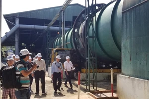 Chủ tịch Cà Mau đề nghị nhà máy rác không đóng cửa