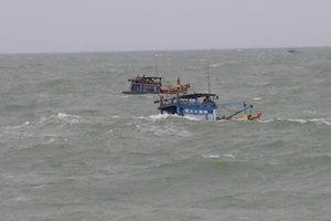 Phát hiện 38 người vượt biển về Việt Nam ăn Tết