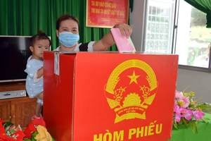 Cà Mau: Tổ chức 2 điểm bầu cử sớm ở Hòn Khoai và Hòn Chuối