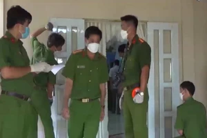 Vụ 3 người chết trong nhà ở Cà Mau: khởi tố vụ án, nghi can đang được cứu