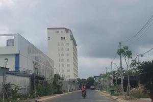 Bạc Liêu: Một khách sạn xây vượt tầng được điều chỉnh giấy phép vì phát hiện sớm 