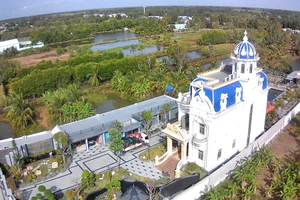 Vụ chủ biệt thự kiện TP Cà Mau: Tòa tổ chức buổi họp công khai chứng cứ