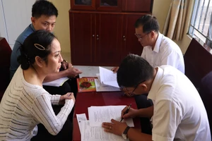 cụ bà 93 tuổi kiện Chủ tịch huyện, tỉnh Cà Mau, khen xã mới tận tình phục vụ dân,