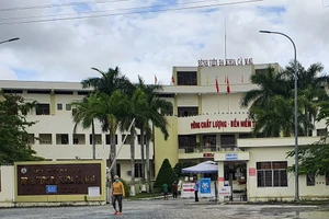 Bị phạt 2,5 triệu đồng vì gọi vào đường dây nóng Bệnh viện Cà Mau rồi chửi bới