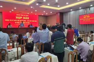 Nóng hội trường chuyện giả mạo cua Cà Mau