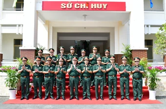 Đại tướng Nguyễn Trọng Nghĩa thăm, làm việc tại Trung đoàn 10