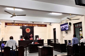 Cần Thơ: Doanh nghiệp thu tiền giữ xe máy 5.000 đồng/30 phút thua kiện Chủ tịch phường 