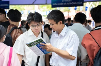 Đề xuất ‘cởi trói’ 5 vấn đề để đại học tự chủ toàn diện