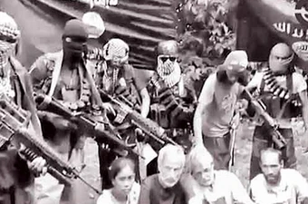 Không được tiền chuộc, phiến quân Abu Sayyaf giết con tin Canada 