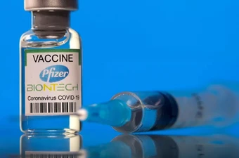 Vì sao cho phép kéo dài hạn dùng thêm 3 tháng với 2 lô vaccine Pfizer?