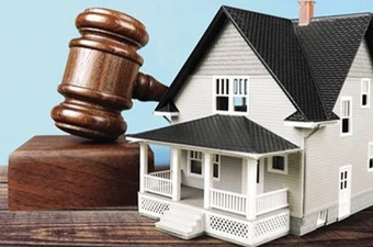 Vợ chồng ở nước ngoài, nhờ bạn đứng tên mua nhà ở Việt Nam, đòi lại được không? 