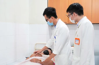 Viêm tinh hoàn sau quai bị: Cảnh báo nguy cơ ảnh hưởng sinh sản