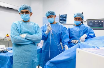 Người bệnh sỏi thận hưởng lợi từ kỹ thuật tán sỏi ít xâm lấn
