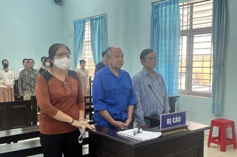 Cựu giám đốc Công ty Tân Tân cùng vợ và em trai lãnh án vì không chấp hành bản án