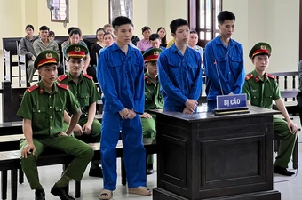 Tìm bạn gái rồi gây án mạng tại quán dê, hai thanh niên lãnh án chung thân