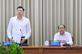 Lãnh đạo TP.HCM biểu dương các sở ngành làm việc với 'tốc độ tên lửa'