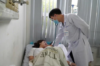 Số ca nghi ngộ độc sau ăn bánh mì ở phường Vũng Tàu lên đến 54 người
