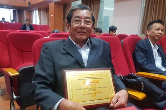 Ông Hồ Quang Cua nói về việc mang 'hoa hậu gạo' - ST25 đi thi