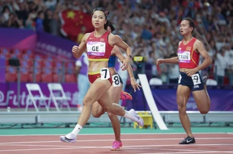 Cử tạ ASIAD 19 xác lập nhiều kỷ lục thế giới, VĐV Việt Nam đấu chung kết thất bại