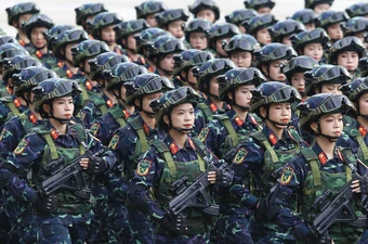 Ngắm các 'bóng hồng thép' rạng rỡ tại tổng duyệt diễu binh, diễu hành A80