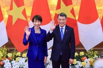 Thủ tướng Lê Minh Hưng chủ trì lễ đón chính thức Thủ tướng Nhật Bản Takaichi Sanae