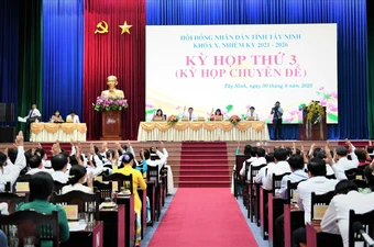 Tây Ninh đề xuất bổ sung 93 biên chế công chức cho hai sở
