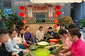 Thưởng trà, xin quẻ đầu xuân tại chương trình Tết An Nhơn