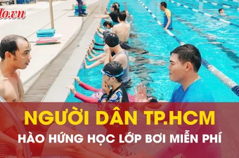 Người dân TP.HCM tìm thấy niềm vui mới ở lớp bơi miễn phí