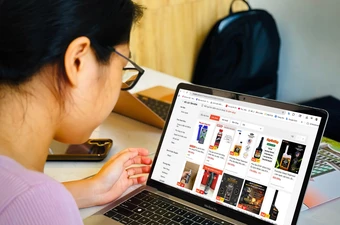 Cẩn trọng với việc rao bán phụ gia 'bảo vệ động cơ' khi dùng xăng E10