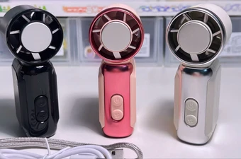 Bán quạt mini cầm tay, người kinh doanh bỏ túi hàng ngàn tỉ đồng
