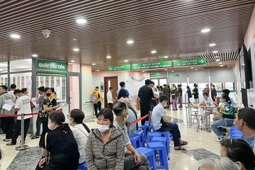 Hà Nội tăng giá 2.000 dịch vụ khám chữa bệnh ngoài BHYT