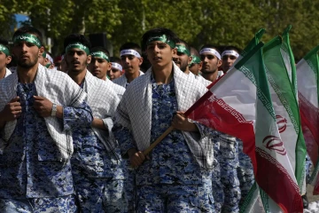 Có tin Iran rút bớt cố vấn quân sự ở Syria về nước, vì lo Israel trả đũa