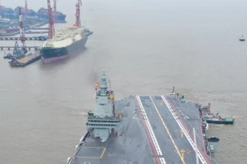 Trung Quốc lần đầu chạy thử nghiệm tàu sân bay Phúc Kiến trên biển