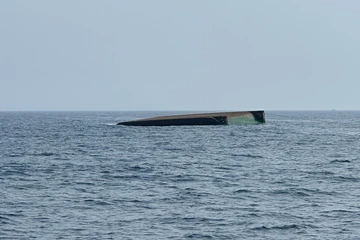 Chìm tàu kéo sà lan gần đảo Lý Sơn, 3 người chết, 2 người mất tích. Ảnh: CTV