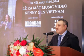 Kenny G quảng bá du lịch Việt Nam trong MV 'Going Home'