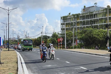 Thông xe đường Phạm Hữu Lầu, huyện Nhà Bè giao thương thuận tiện hơn