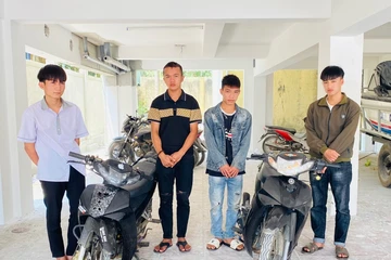 Quảng Bình: Bắt nhóm thanh dàn cảnh trộm tài sản du khách 