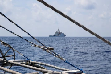 Philippines đưa hơn trăm tàu cá đến bãi cạn Scarborough